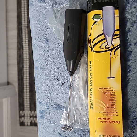 Mini Hand Mixer in Black - Picture 1 of 2